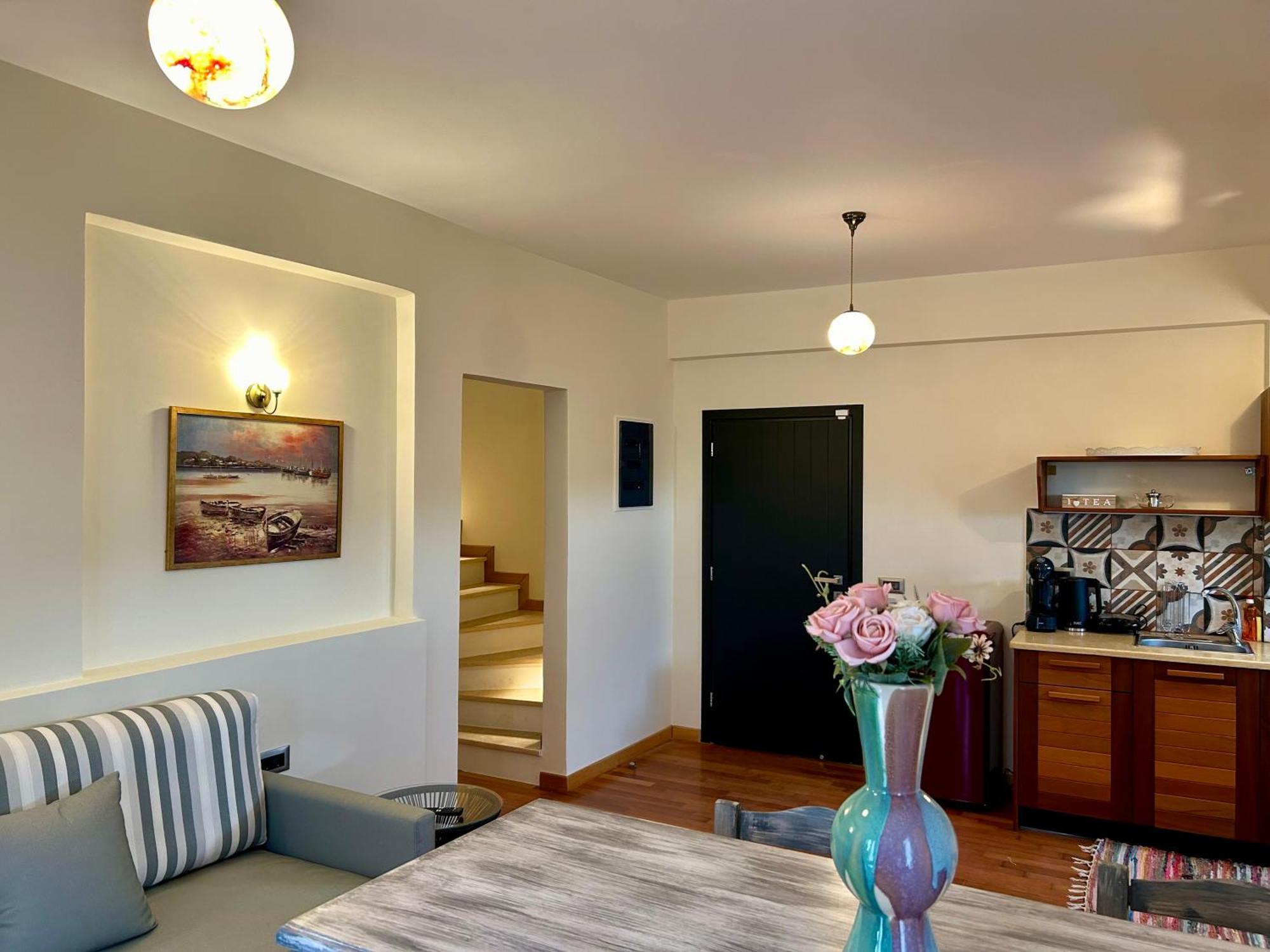 Golden Moments Luxury Stone Villas B Mesaria Exteriör bild